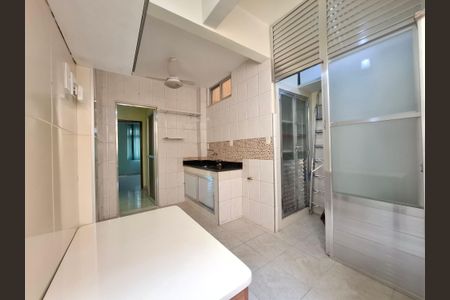 Apartamento para alugar com 73m², 2 quartos e sem vagaCozinha 