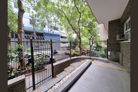 Apartamento para alugar com 73m², 2 quartos e sem vagaEntrada 