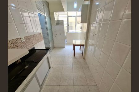 Apartamento para alugar com 73m², 2 quartos e sem vagaCozinha 