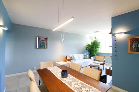 Apartamento à venda com 85m², 2 quartos e 1 vaga Apartamento à venda com 85m², 2 quartos e 1 vagaSala