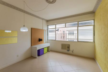 Sala de apartamento à venda com 2 quartos, 72m² em Tijuca, Rio de Janeiro