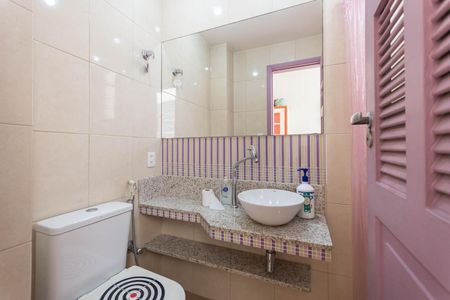 Apartamento à venda com 72m², 2 quartos e 1 vagaBanheiro de serviço