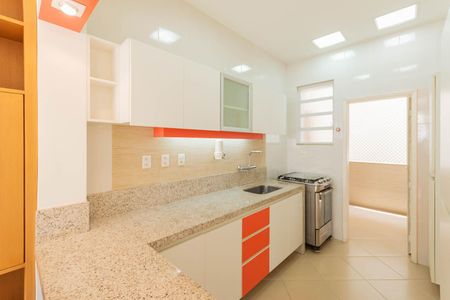 Apartamento à venda com 72m², 2 quartos e 1 vagaCozinha