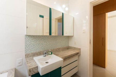 Apartamento à venda com 72m², 2 quartos e 1 vagaBanheiro
