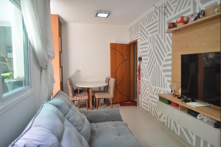Apartamento à venda com 62m², 2 quartos e 1 vagaSala