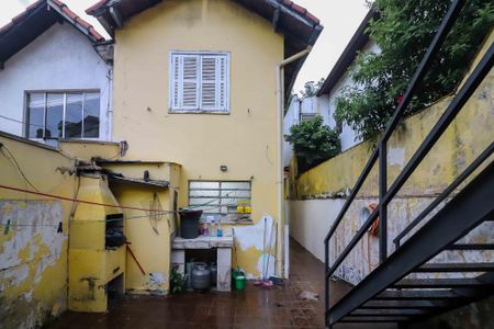 Casa à venda com 102m², 4 quartos e 2 vagas Casa à venda com 102m², 4 quartos e 2 vagasQuintal