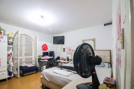 Casa à venda com 102m², 4 quartos e 2 vagas Casa à venda com 102m², 4 quartos e 2 vagasQuarto 2