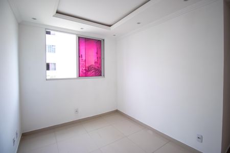 Quarto 2 de apartamento para alugar com 2 quartos, 150m² em Parada de Lucas, Rio de Janeiro