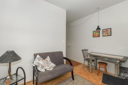 Sala de apartamento para alugar com 1 quarto, 29m² em Floresta, Porto Alegre