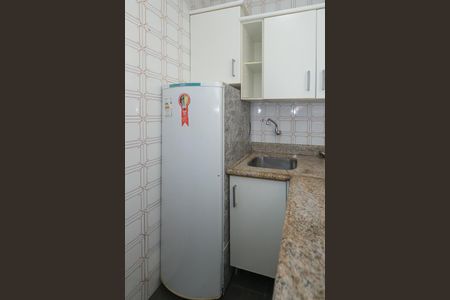 Cozinha de apartamento para alugar com 1 quarto, 29m² em Floresta, Porto Alegre