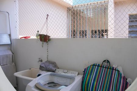 Apartamento à venda com 61m², 2 quartos e sem vaga Apartamento à venda com 61m², 2 quartos e sem vagaÁrea de Serviço