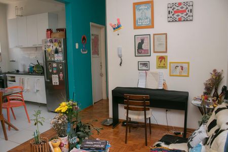 Sala/Cozinha de apartamento à venda com 2 quartos, 61m² em Serra, Belo Horizonte