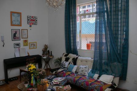 Sala de apartamento à venda com 2 quartos, 61m² em Serra, Belo Horizonte