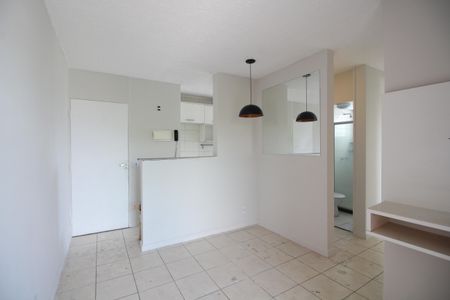 Sala de apartamento para alugar com 2 quartos, 50m² em Anil, Rio de Janeiro