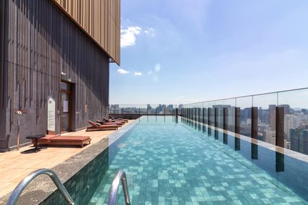 Studio para alugar com 29m², 1 quarto e sem vaga Studio para alugar com 29m², 1 quarto e sem vagaÁrea comum - Piscina