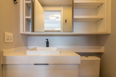 Studio para alugar com 29m², 1 quarto e sem vaga Studio para alugar com 29m², 1 quarto e sem vagaBanheiro