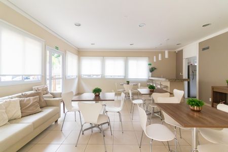 Apartamento para alugar com 38m², 2 quartos e 1 vagaÁrea comum - Salão de festas