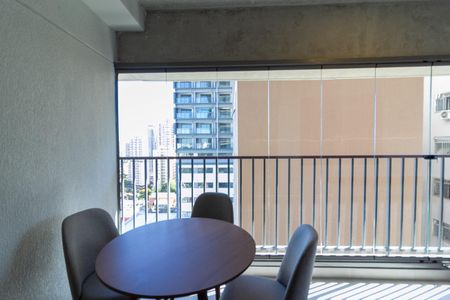 Apartamento para alugar com 31m², 1 quarto e sem vaga Apartamento para alugar com 31m², 1 quarto e sem vagaVaranda