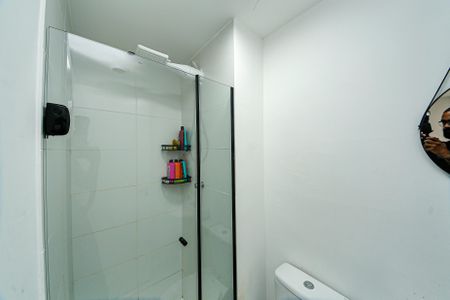 Banheiro de apartamento à venda com 2 quartos, 32m² em Vila Graciosa, São Paulo