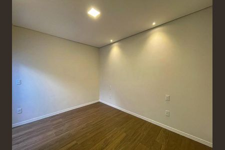 Casa de condomínio à venda com 199m², 3 quartos e 4 vagasFoto 32
