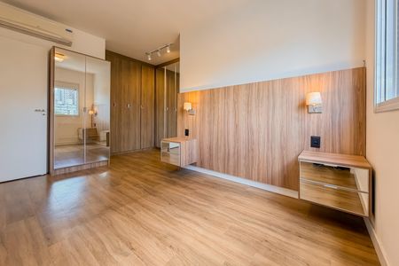 Apartamento à venda com 66m², 2 quartos e 2 vagasSuíte