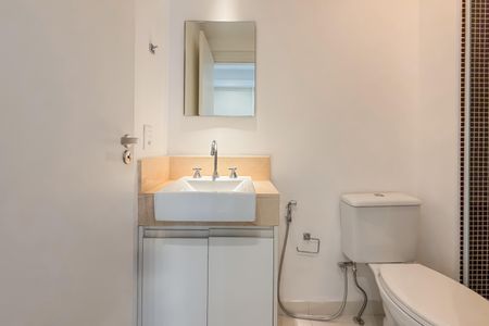 Apartamento à venda com 66m², 2 quartos e 2 vagasBanheiro Social