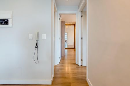 Apartamento à venda com 66m², 2 quartos e 2 vagasCorredor