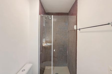 Apartamento à venda com 66m², 2 quartos e 2 vagasBanheiro Social