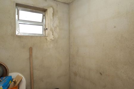 Banheiro 2 de casa à venda com 1 quarto, 300m² em Vila Santa Teresinha, São Paulo