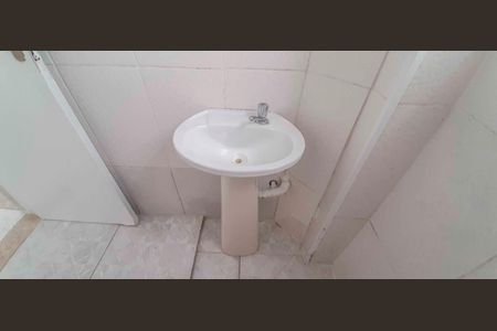 Casa para alugar com 2 quartos, 35m² em Ayrosa, Osasco