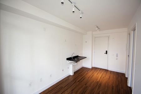 Sala studio de kitnet/studio à venda com 1 quarto, 28m² em Pinheiros, São Paulo