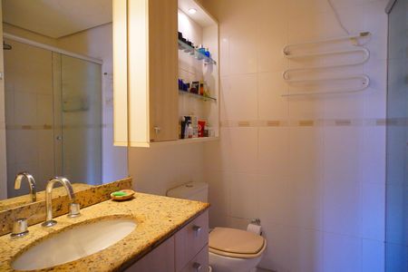 Apartamento à venda com 110m², 3 quartos e 2 vagasBanheiro corredor 