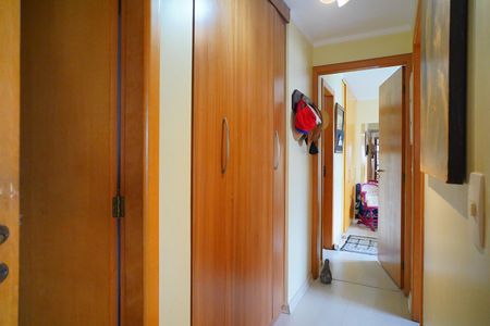 Apartamento à venda com 110m², 3 quartos e 2 vagasCorredor 