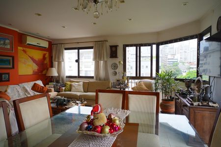 Apartamento à venda com 110m², 3 quartos e 2 vagasSala