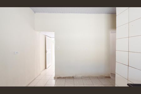 Sala/Cozinha de casa para alugar com 1 quarto, 60m² em Parque Peruche, São Paulo