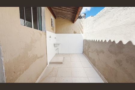 Casa para alugar com 60m², 1 quarto e sem vagaÁrea de Serviço