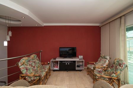 Casa para alugar com 188m², 3 quartos e 3 vagasSala Piso Superior