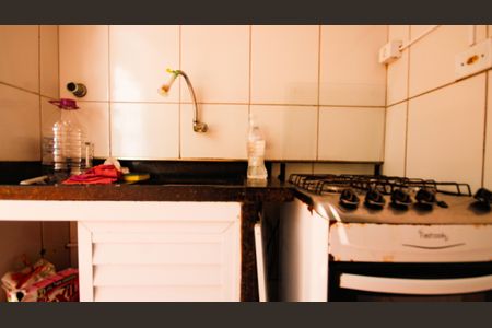 Cozinha de kitnet/studio para alugar com 1 quarto, 23m² em Cidade Ocian, Praia Grande