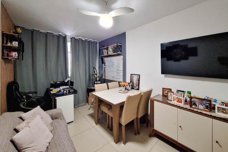 Sala de apartamento à venda com 2 quartos, 65m² em Santa Rosa, Niterói