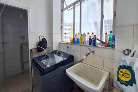 Apartamento à venda com 65m², 2 quartos e 1 vagaÁrea de Serviço