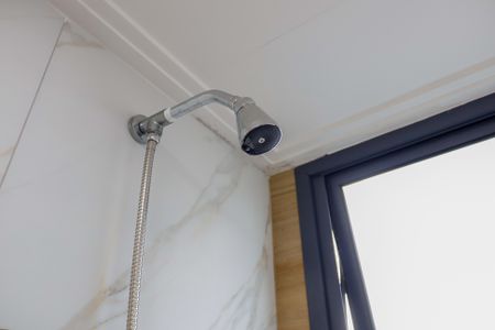 Apartamento à venda com 49m², 2 quartos e 1 vaga Apartamento à venda com 49m², 2 quartos e 1 vagaBanheiro