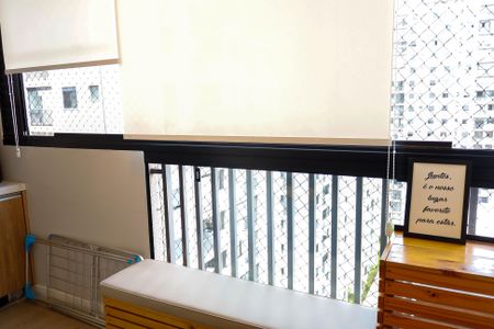 Apartamento à venda com 49m², 2 quartos e 1 vaga Apartamento à venda com 49m², 2 quartos e 1 vagaSacada