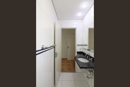Casa à venda com 191m², 5 quartos e 2 vagasQuarto 2 - Suíte Banheiro 