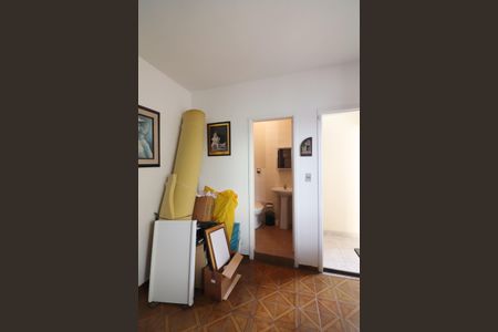 Casa à venda com 191m², 5 quartos e 2 vagasQuarto de Serviço