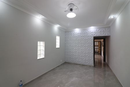 Casa à venda com 191m², 5 quartos e 2 vagasSala