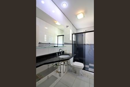 Casa à venda com 191m², 5 quartos e 2 vagasQuarto 2 - Suíte Banheiro 