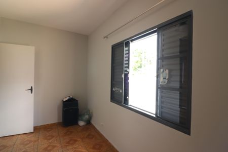 Casa à venda com 191m², 5 quartos e 2 vagasQuarto 3