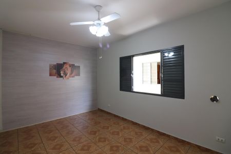 Casa à venda com 191m², 5 quartos e 2 vagasQuarto 2 - Suíte