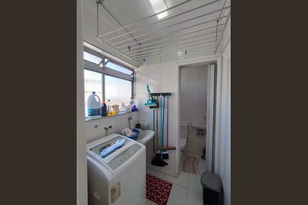 Apartamento à venda com 64m², 2 quartos e 1 vagaÁrea de Serviço