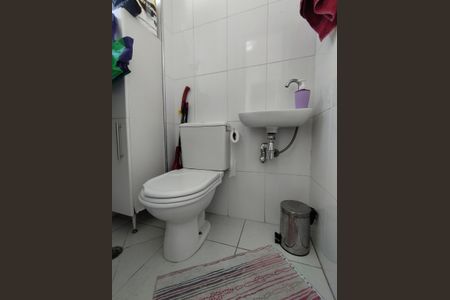 Apartamento à venda com 64m², 2 quartos e 1 vagaBanheiro de serviço